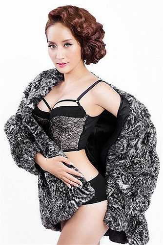 Giám khảo Bước nhảy hoàn vũ Khánh Thi là một vận động viên dancesport. 