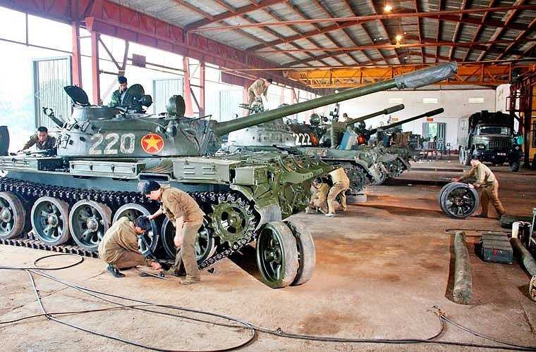 Vận hành xe trong hàng chục năm nên Việt Nam hiện nay làm chủ hoàn toàn việc sửa chữa (nhỏ, lớn) xe tăng T-54/55 mà không cần phụ thuộc vào công nghệ bên ngoài. 