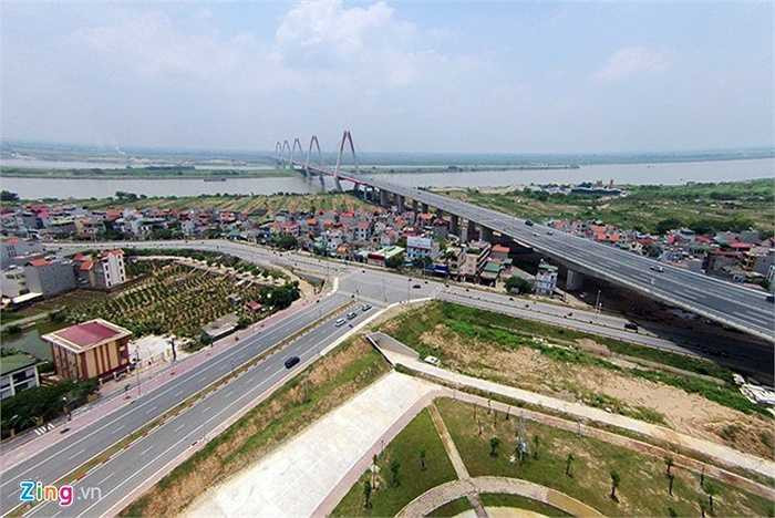 Cuối tháng 5/2015, Sở Giao thông Hà Nội đề xuất phương án xây dựng tuyến đường nối từ cầu Nhật Tân đến đường Thanh Niên, dài 5,53 km.