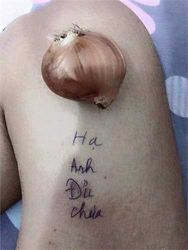 Một củ hành cùng vài con chữ để thành câu đố 'HÀNH hạ anh đủ chưa?'