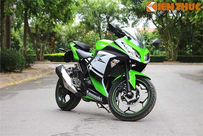 Có thể nói 'không ngoa' rằng trong phân khúc sportbike 250-300 cc, Kawasaki Ninja 300 là một trong những chiếc xe đẹp nhất. 