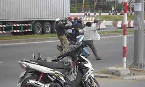 Giám đốc mỏ titan bị nhóm xin đểu đánh chết