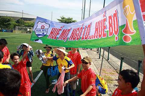 Liên quan báo chí, Nghệ An, giành giải Nhất, Giải Bóng đá, Báo chí miền Trung