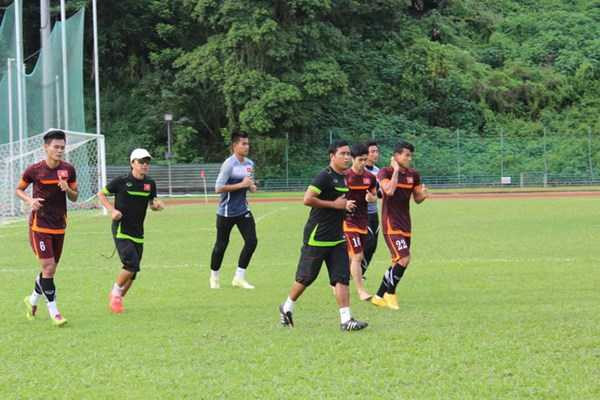 U23 Việt Nam tập luyện giữa rừng