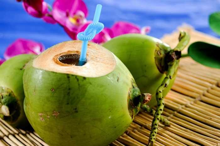 Không ai phủ nhận lợi ích của nước dừa. Tuy nhiên, nó chỉ thực sự tốt cho những người tiêu dùng thông minh.