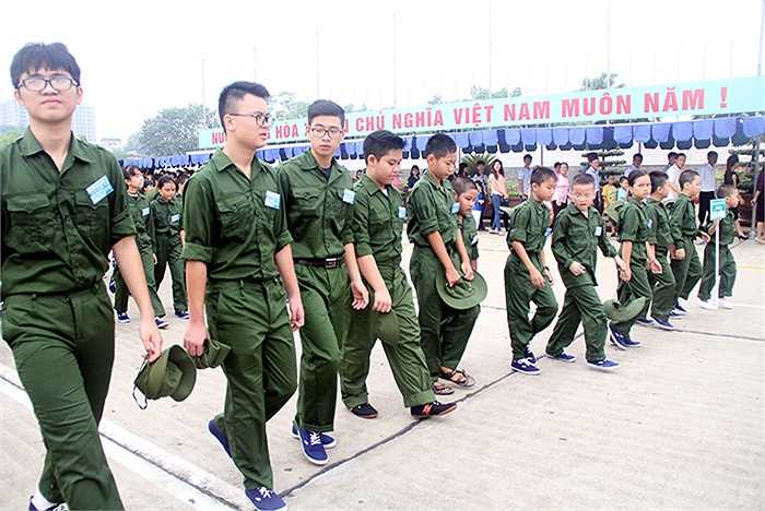 Mặt khác, chương trình cũng được cải tiến tăng hàm lượng các giờ học sáng tạo, giáo dục giá trị sống, định hướng nhân cách giúp các em trưởng thành về mọi mặt. 