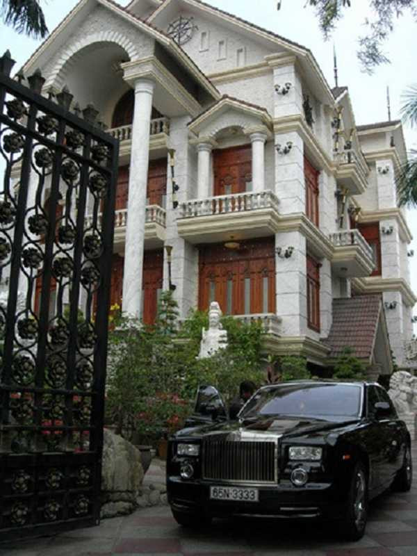 Độ ăn chơi ngút trời của các nữ doanh nhân Việt