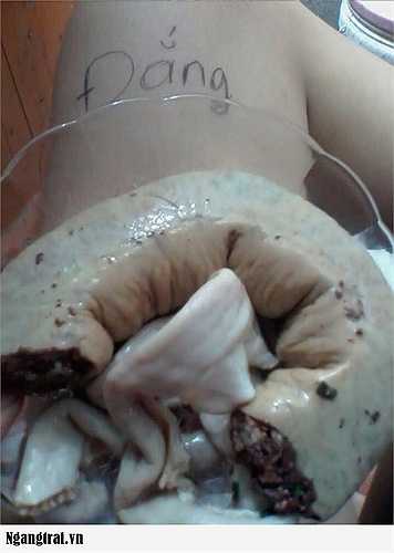 Lại thêm một câu cửa miệng khác của các bạn trẻ hiện nay: 'Đắng (LÒNG)... à mà thôi!' (Tổng hợp: Huyền Trân)