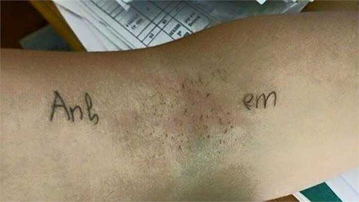 Chắc hẳn nhiều người thấy rất ghê khi gặp phải câu đố này. Câu trả lời cũng rất phũ phàng 'Anh GHÉT em'.