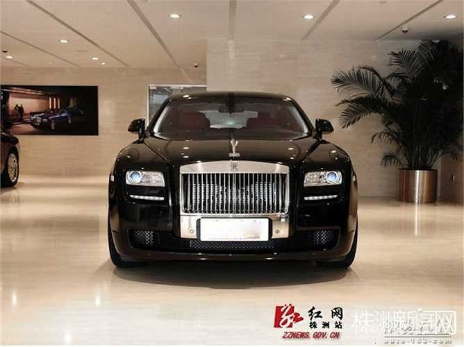 Đây là dòng xe thể thao việt dã (SUV), cũng là dòng xe Lý Thần đặc biệt yêu thích. 