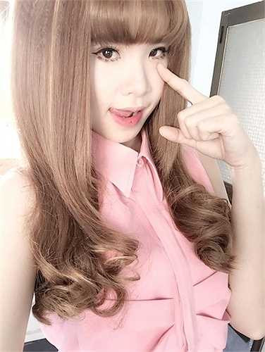 Fanpage Trần Khởi My của cô nàng hiện có hơn 8,1 triệu lượt like (thích). 