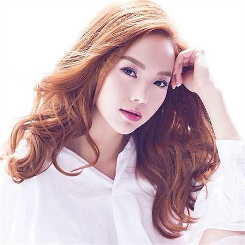 Ca sỹ kiêm diễn viên trẻ Minh Hằng có fanpage với 5,9 triệu người. 