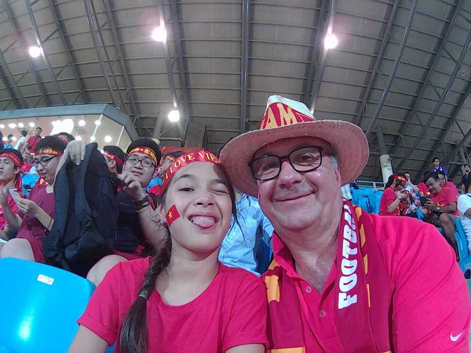 Fan đặc biệt của U23 VN: Myanmar có 3 cơ hội mà ghi 2 bàn, thật không thể tin nổi