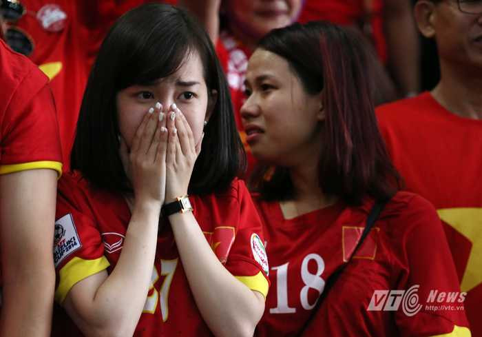 Lặng người vì đau đớn