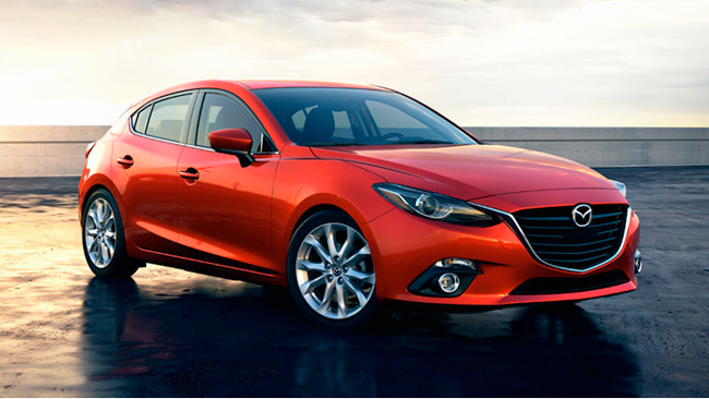 750 triệu đồng, chọn Mazda 3 2015 mới hay Mercedes-Benz C230 2009?