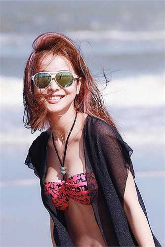 Dù đã 2 con nhưng Hoa hậu châu Á tại Mỹ vẫn sở hữu nhan sắc gợi cảm khiến nhiều người mơ ước.