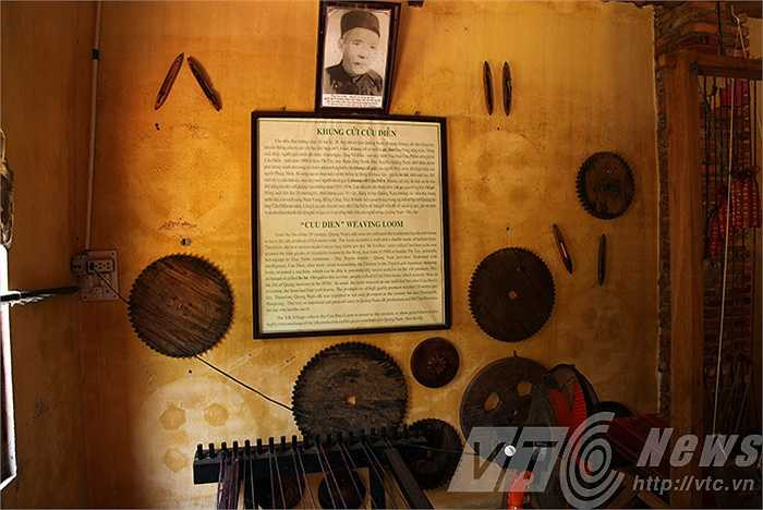 Không gian truyền thống, nhớ đến ông tổ của khung cửi dệt lụa xưa