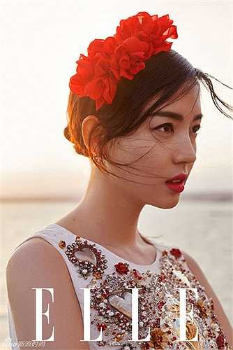 Gương mặt xinh đẹp của Trương Tử Lâm 'ám ảnh' người xem.