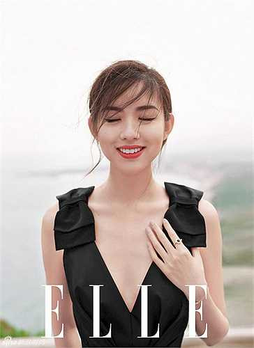 Hiện tại, Hoa hậu xinh đẹp này đang tận hưởng cuộc sống hạnh phúc với chồng là nhiếp ảnh gia Nhiếp Lỗi. Hai người đã kết hôn vào năm 2013 sau 3 năm hẹn hò.