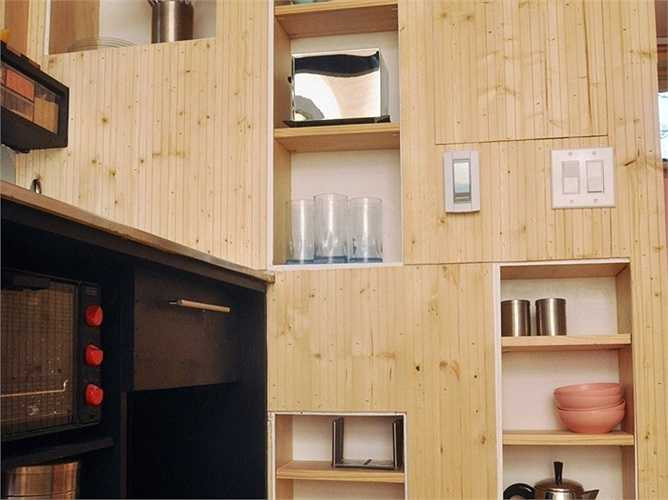 Không thể thiếu nơi cất giữ cốc, ly và đồ dùng trong nhà bếp.