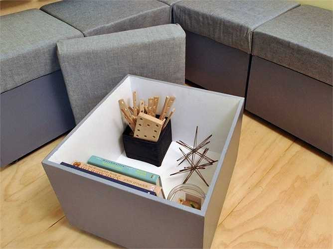 Đồng thời nó còn được tận dụng để cất giữ đồ đạc với khoảng không bên trong.