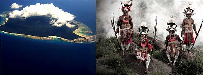 Đảo North Sentinel. Hòn đảo này là nơi sinh sống của những thổ dân vô cùng dữ tợn. Họ không muốn bất kỳ một vị khách nào đặt chân lên đây và sẵn sàng tấn công bằng giáo mác, cung tên mỗi khi có tàu thuyền hay máy bay ngang qua hòn đảo 