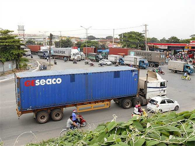 Các vụ tai nạn giao thông hiện nay hầu như liên quan nhiều đến xe đầu kéo container.