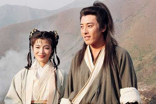 'Nhạc Linh San' Trần Thiếu Hà mai danh ẩn tích: Tiểu sư muội Nhạc Linh San do nữ diễn viên xinh đẹp Trần Thiếu Hà thủ vai là vai diễn mang lại thành công cho người đẹp sinh năm 1967. 