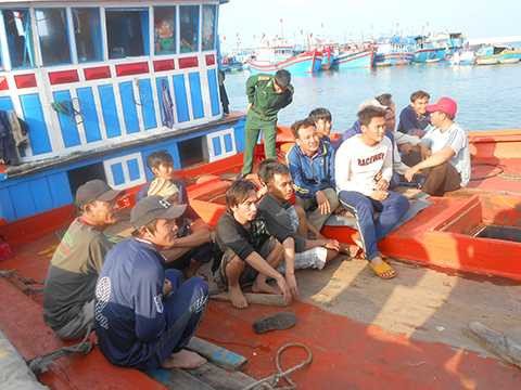 tàu cá, ngư dân, Quảng Ngãi, Việt Nam, bị tấn công, Trung Quốc