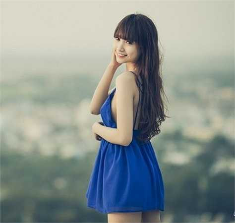 Nhân vật chính trong bức hình là Nguyễn Thị Phi Yến (19 tuổi, quê Nha Trang). Cô hiện theo nghề DJ và mẫu ảnh thời trang tại TP HCM. Trang cá nhân của 9X có hơn 30.000 người theo dõi.