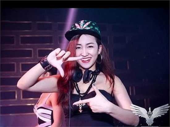 DJ Trang Moon là một trong những cái tên nổi tiếng nhất trong thời gian qua.