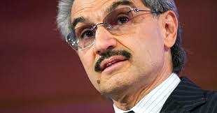 Ông thường đi ngủ lúc 4-5 giờ sáng và thức dậy lúc 9 giờ sáng. Ông rất thích xem kênh truyền hình CNBC của Mỹ