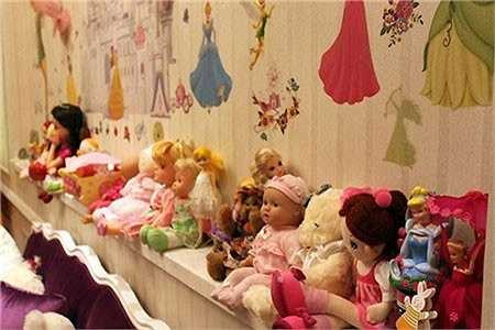 Bộ sưu tập búp bê mà cha mẹ chuẩn bị cho cô nhóc có nickname là Suri Việt.