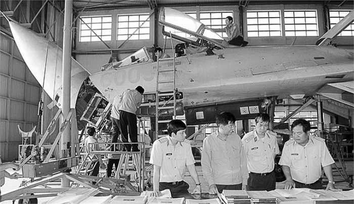 Tuy nhiên, chiếc tiêm kích Su-27SK số hiệu 6005 đã bị hỏng nặng và do quá trình đưa ra nước ngoài sửa chữa có chi phí quá cao nên chiếc máy bay này ngừng bay từ đó. 