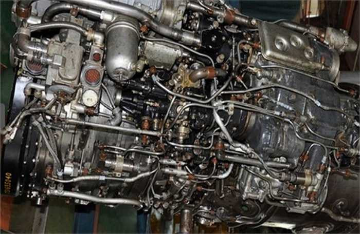 Đặc biệt, ngay từ tháng 8/2013, Quân chủng Phòng không – Không quân đã khởi công giai đoạn 1 của Dự án sửa chữa động cơ máy bay chiến đấu AL – 31F. Đây là loại động cơ hiện đại được trang bị trên tiêm kích đa năng Su-27 hiện có trong biên chế của Quân đội Việt Nam. 