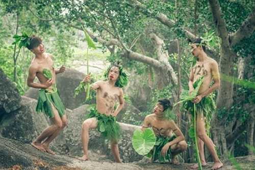Bộ ảnh kỷ yếu 'trước nay chưa từng có' của học sinh Gia Lai nhận được sự quan tâm đặc biệt của cộng đồng mạng. 