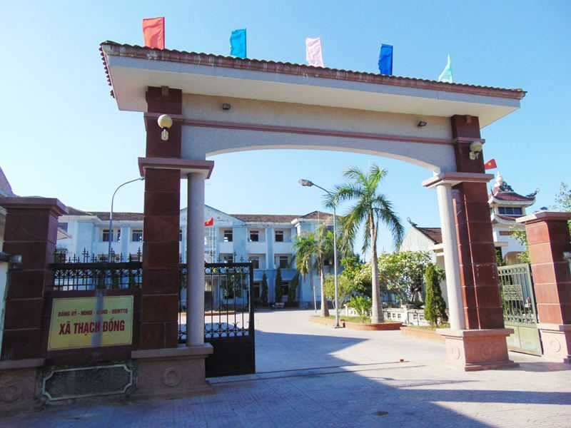 Chủ tịch xã vào khách sạn với nữ nhân viên bị đình chỉ công tác