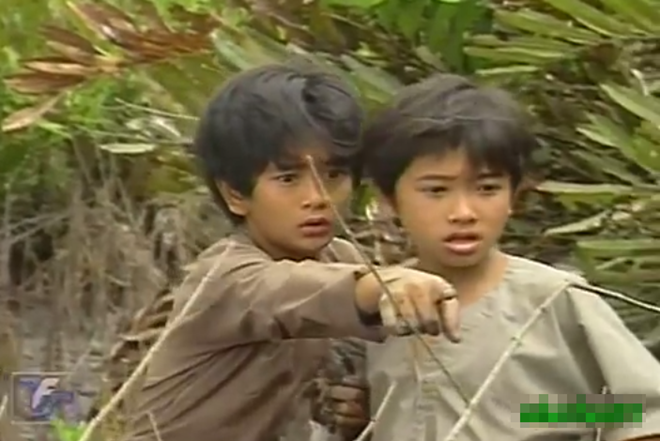 Cò là bạn chí cốt của An trong trong Đất phương Nam. Trên bước đường lưu lạc đi tìm cha, An được Cò và ba là ông Ba bắt rắn cưu mang và yêu thương, giúp đỡ.