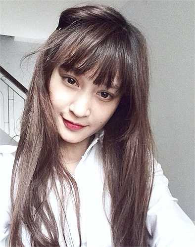 Sau khi được nhiều người biết đến, Thùy An cảm thấy lo lắng. 'Tuy nhiên, khi đã thích nghi được với điều này, mình khá thoải mái vì được mọi người yêu quý. Do công việc không liên quan đến nghệ thuật nên cuộc sống của mình cũng không thay đổi nhiều' - nữ công an chia sẻ. 