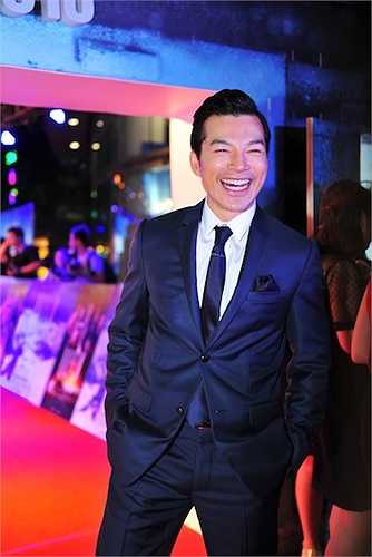 Diễn xuất của anh trong phim được đánh giá là vượt trội hơn cả nhân vật chính do Vũ Ngọc Anh thủ vai.