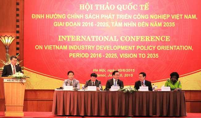 Ban Kinh tế T.Ư mời chuyên gia quốc tế tư vấn về phát triển công nghiệp