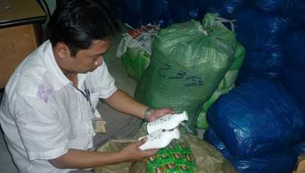 Mỹ phẩm nhái thương hiệu nổi tiếng khiến doanh nghiệp làm ăn chân chính và người tiêu dùng bị ảnh hưởng.