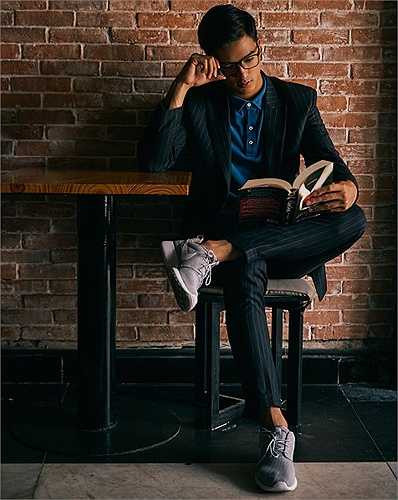 Trẻ trung, năng động và có phần bụi bặm là những gì mà hot boy Tiến Vũ hướng đến.