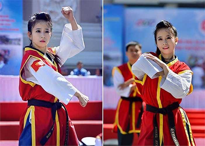 Đến với SEA Games 28, dù chỉ tham gia 1 nội dung là biểu diễn đồng đội nữ, nhưng Tuyết Vân cùng Nguyễn Thị Lệ Kim, Nguyễn Thụy Xuân Linh vẫn xuất sắc mang về tấm HCV qua đó bảo vệ thành công ngôi vô địch.