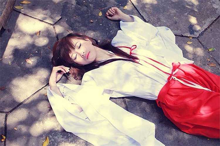 Sở hữu thân hình thon thả, làn da trắng mịn cùng gương mặt tươi sáng, Châu Tuyết Vân được cộng đồng mạng xã hội và nhiều phương tiện truyền thông tại Việt Nam đặt cho biệt danh 'hotgirl làng võ', 'tiểu thư làng võ'