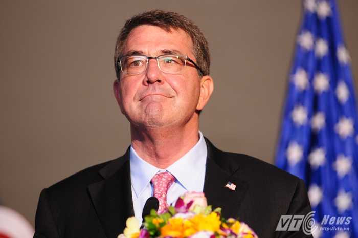Ashton Carter