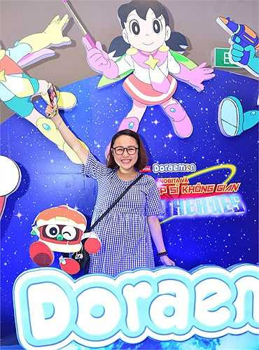 Trong lễ ra mắt phim Doraemon: Nobita và những hiệp sĩ không gian diễn ra ngày 21/6, Thiện Thanh - con gái diva Thanh Lam diện một bộ đồ trẻ trung đến dự.