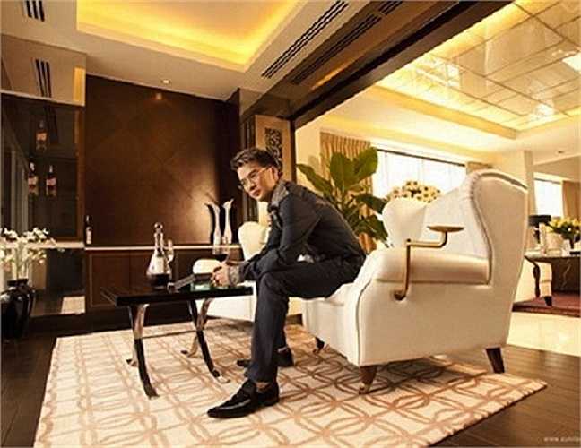 Đặc biệt, các không gian chức năng khác như phòng ngủ, phòng làm việc, phòng tắm, bếp, phòng ăn… được bố trí liên hoàn mang lại sự thoải mái, tiện nghi khi sử dụng. 