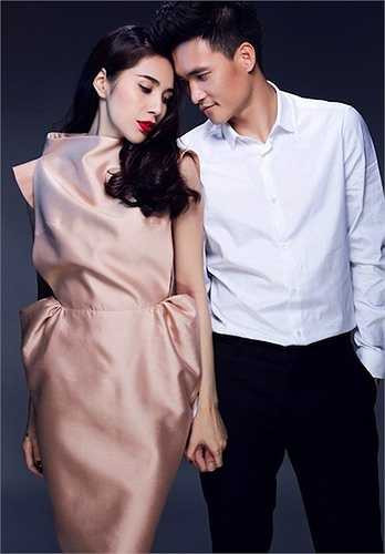 Đầu năm 2015 cặp đôi đã chuyển vào sống ở ngôi biệt thự triệu đô mới ở ven sông Sài Gòn. 