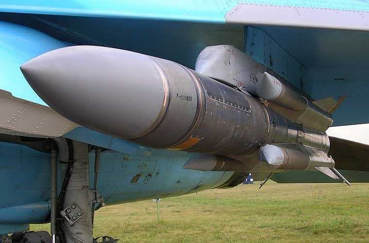 31A được trang bị đầu tự dẫn radar chủ động ARGS-31 cho nhiệm vụ khóa mục tiêu ở pha cuối. Radar có khả năng quét góc phương vị ±45 độ, góc tà từ 10-20 độ, khóa mục tiêu từ cự ly 20km. Ngoài ra, tên lửa còn được trang bị một radar đo độ cao KTRV-Detal A-069A hoạt động từ độ cao 100-6.000m cho nhiệm vụ bay lướt biển. 